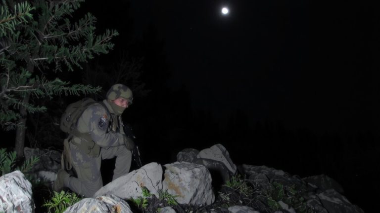 night camo contrast matching